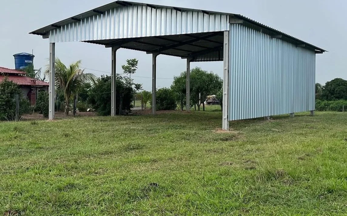 Barracão metálico finalizado